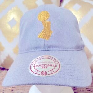 Golden State Warriors Finals Trophy Hat NWOT